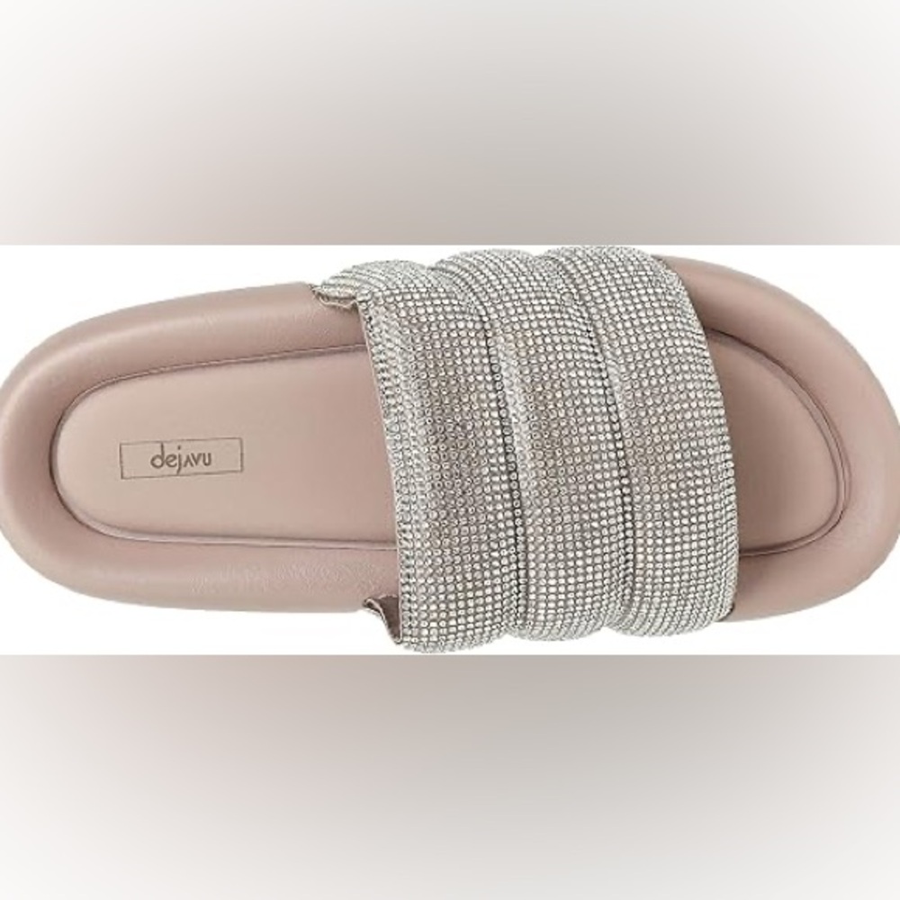NWOT Dejavu Women’s Embellished Cushioned Shoes – Size 7